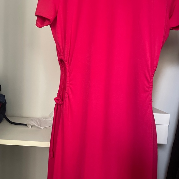 Long pink vacation dress with cut out in waist - Picture 2 of 2